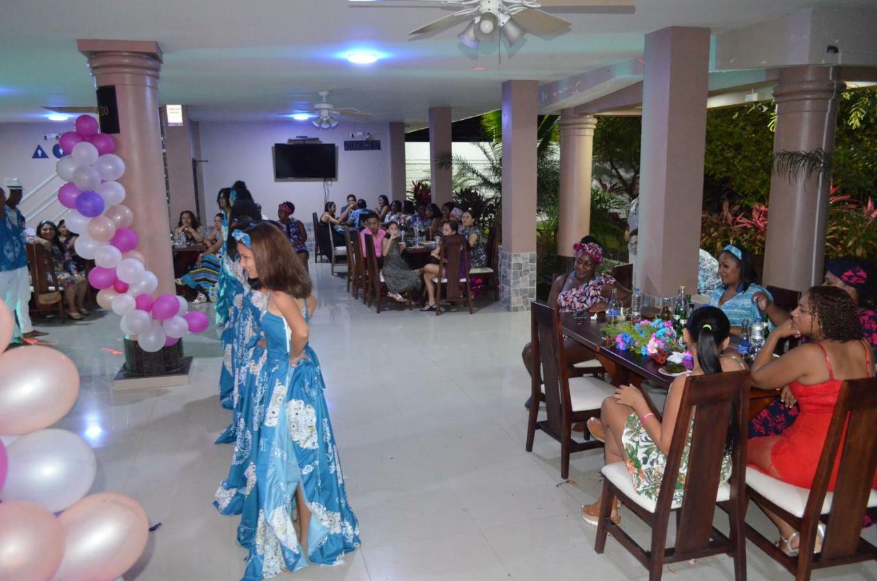 Hotel Soberao Esmeraldas Bagian luar foto