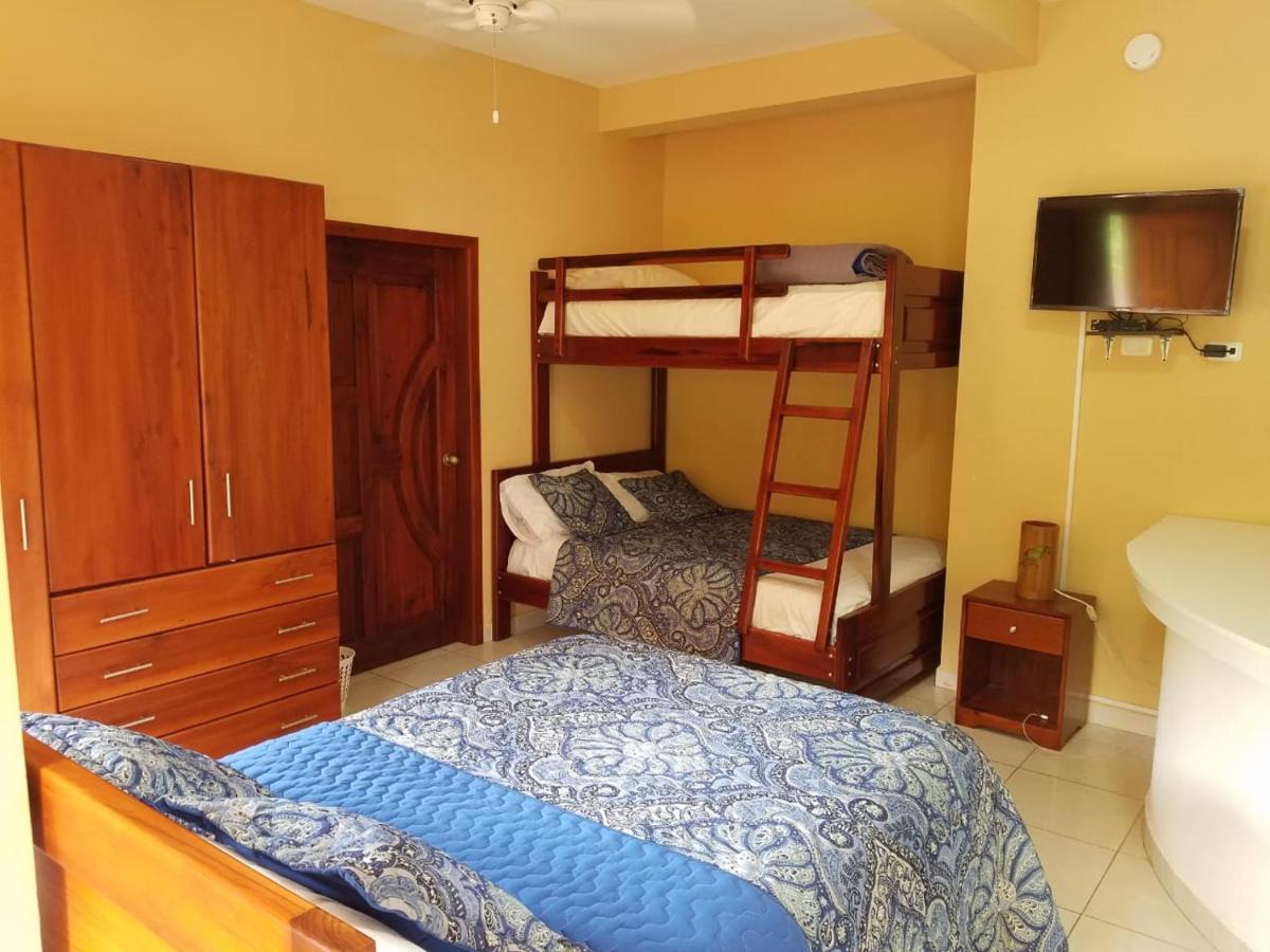 Hotel Soberao Esmeraldas Bagian luar foto