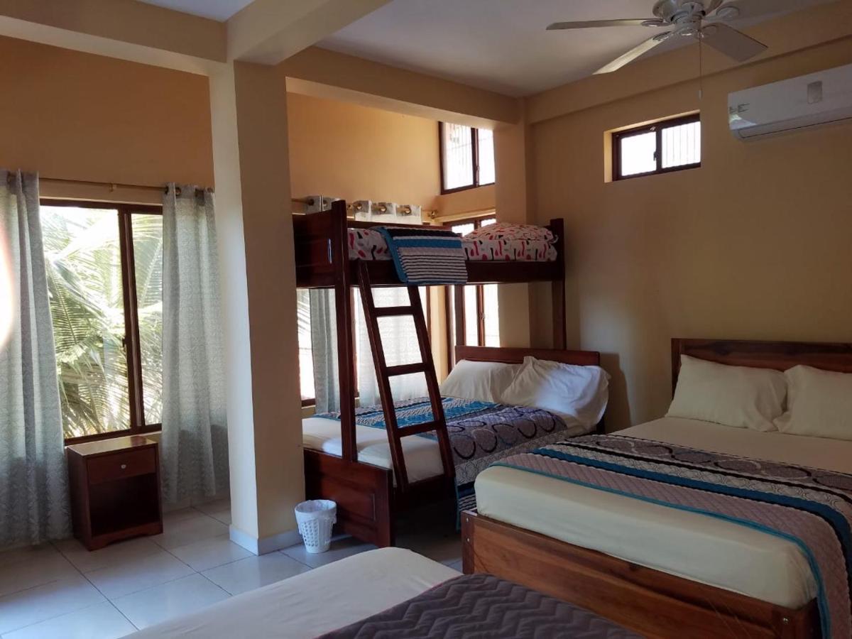 Hotel Soberao Esmeraldas Bagian luar foto